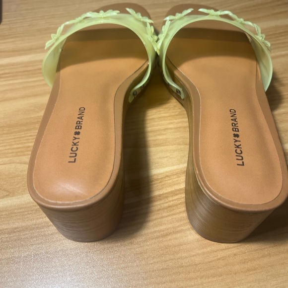 Lucky Brand Fallyn Studded Jelly Slide Sandals - Picture 2 of 4